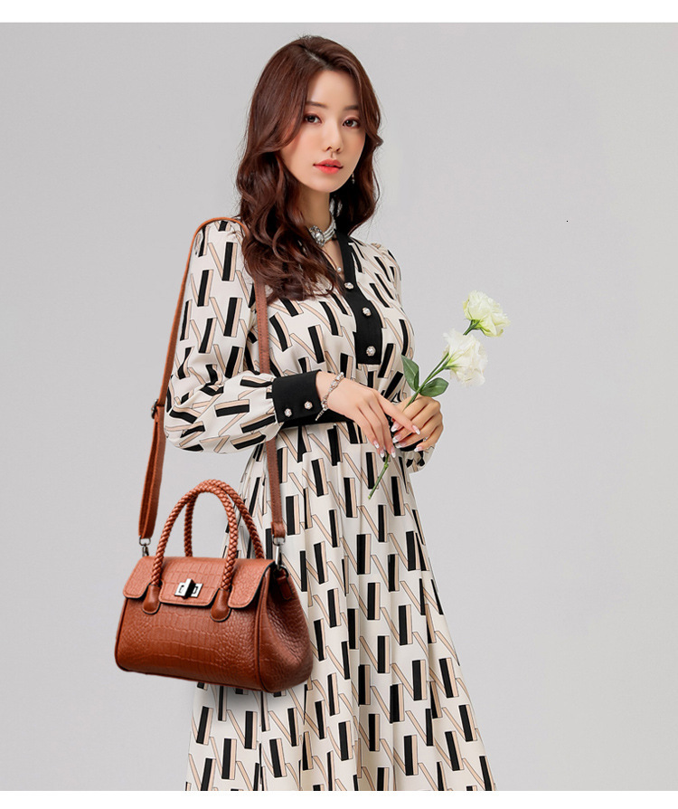 Free Shipping 2025 Summer New Designer Bag Trendy High End Women's Single Shoulder Handbag Fashion High Quality Shopping Bag
