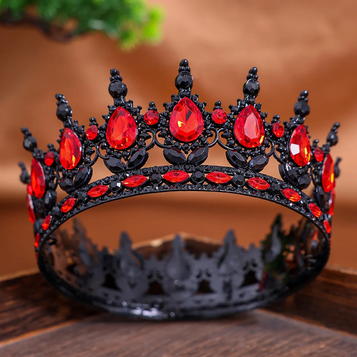 Baroque Royal Queen King Black Crystal Tiaras Crown Women Princess Prom Wedding Tiaras Full Round Diadem Bridal Hair Accessories 250603