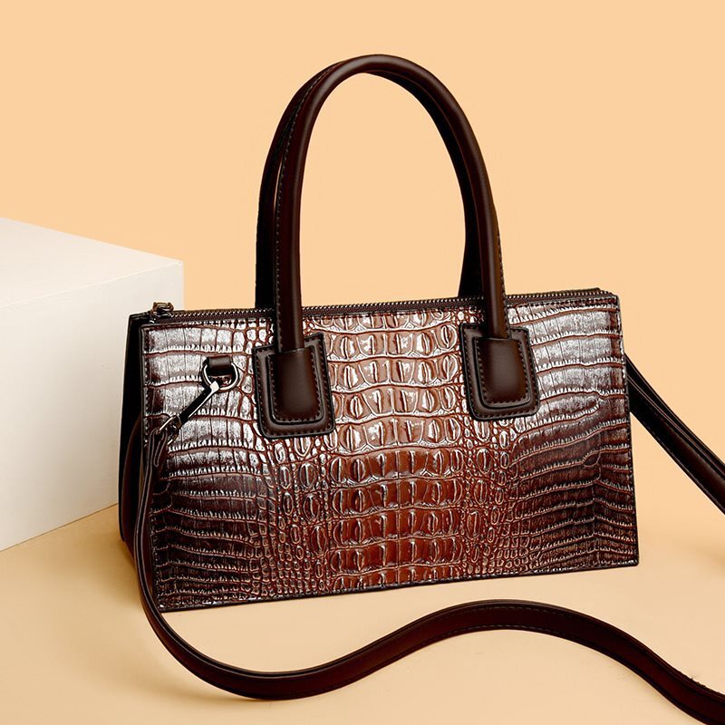 Free Shipping 2025 New Designer Bag Fashionable And High-quality Shopping Bag Large Capacity Retro Embossed Crocodile Pattern Single Shoulder Handbag