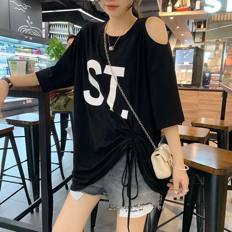 T Shirt for Women Off Shoulder Baggy Graphic Short Sleeve Tops Woman Y2k Fashion Korea Japanese Vintage Clothes Korean Reviews