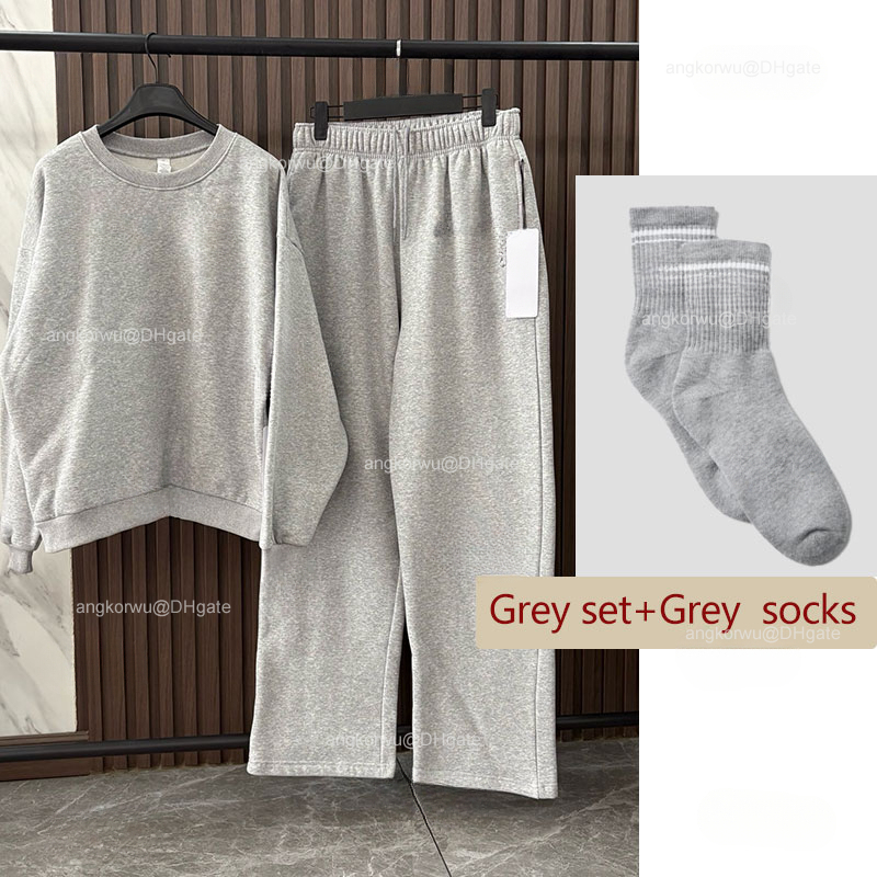 Designer Sweatpants Womens Sports Straight-Leg Pants Yoga Set Wide-leg Loose Casual Trousers Weekend City Jogger Tracksuit with Pockets