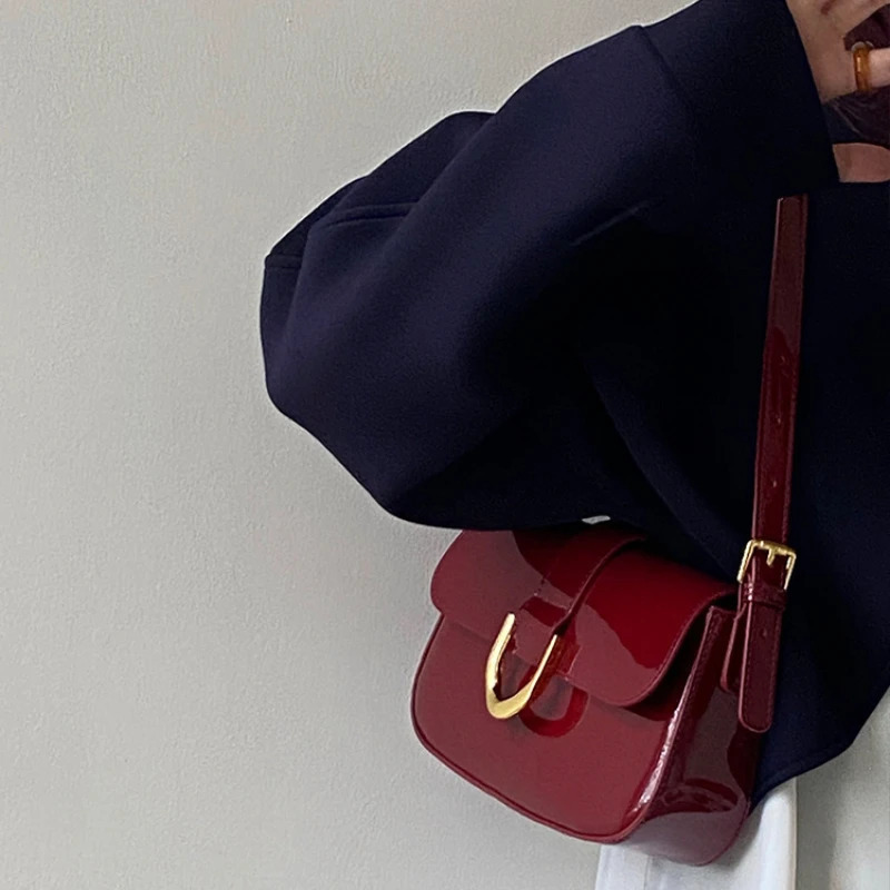 Retro Cherry Red Patent Shoulder Bags for Women Crossbody Bag Solid Color Underarm Bags Red Crossbody Lady Handbag 250614