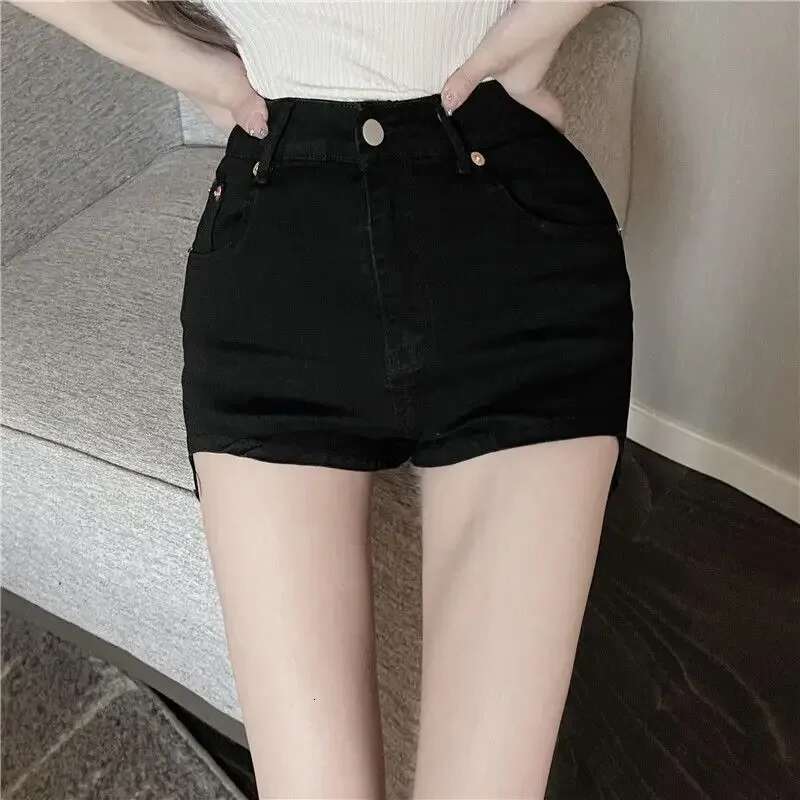 Summer Tight Short Jean Pants Woman Skinny New In Booty Denim Shorts for Women Classic Low Price Flowy Harajuku Fashion Elegant