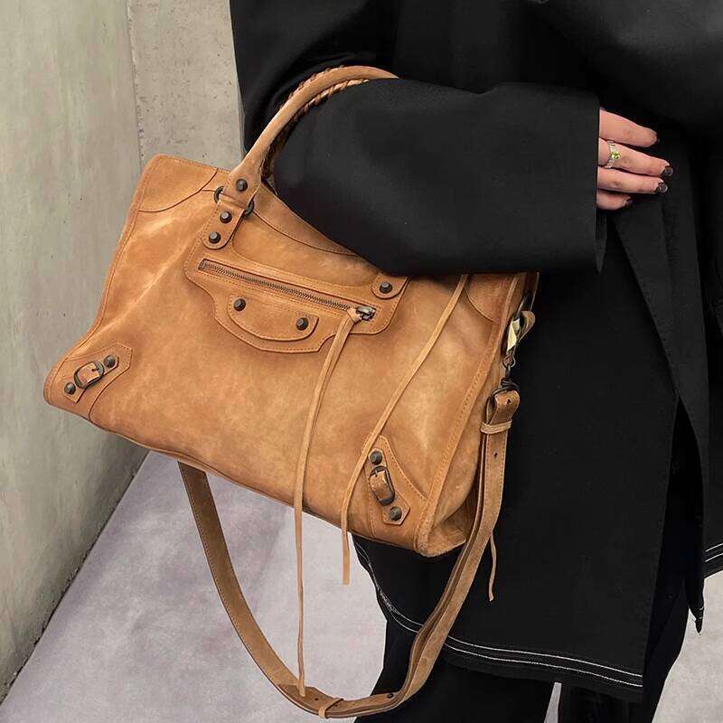 Ins Internet Celebrity Blogger Matte Suede Studded Motorcycle Old Money Style Handbag Crossbody Bag Autumn Winter New Model
