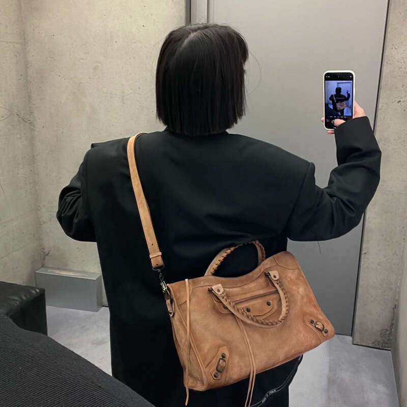 Ins Internet Celebrity Blogger Matte Suede Studded Motorcycle Old Money Style Handbag Crossbody Bag Autumn Winter New Model