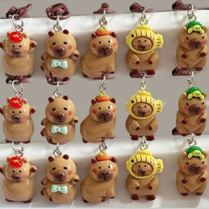 110Pcs Funny Cartoon Capybara Keychains Women Men Charms Resin Glossy Flatback Animal Pendants Keyring Jewelry Making Findings 250616