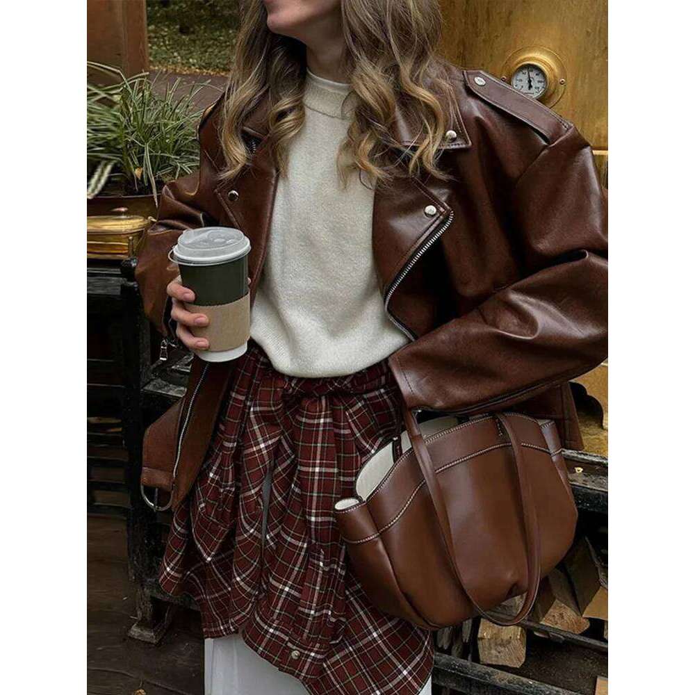 Vintage Leather Jacket Women Lapel Full Sleeves Zipper With Belt PU Jackets Female 2024 Autumn Retro Chic Casual Loose Lady Coat