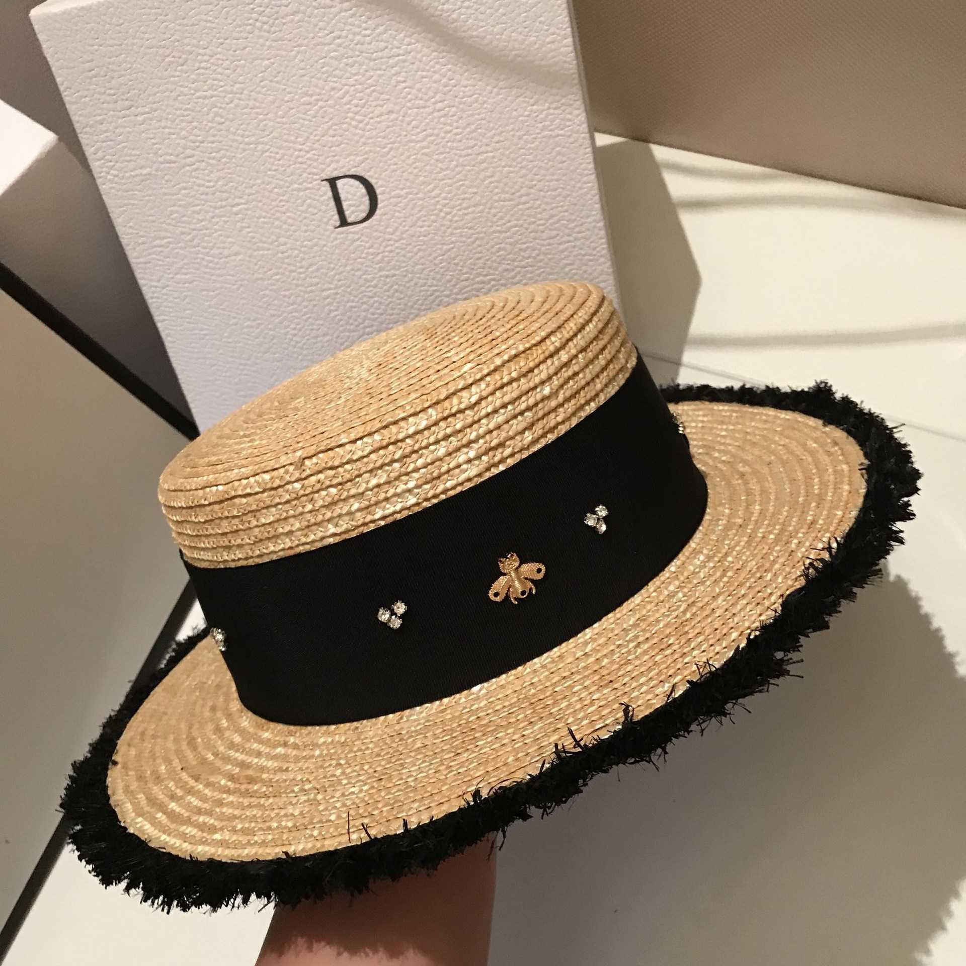 French bee straw hat hand woven straw flat top hat beach hat versatile travel sun hat 250615