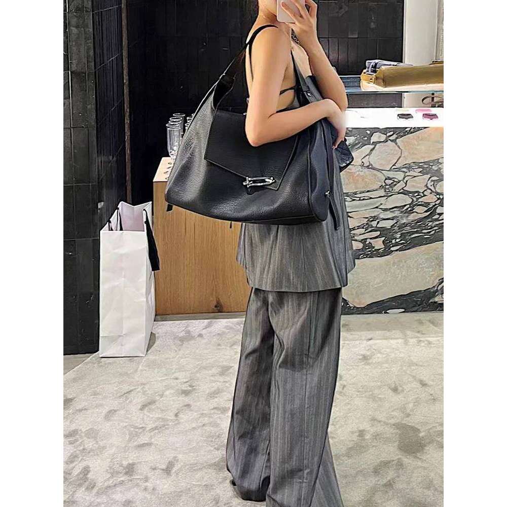 Hot Selling FIRMRANCH Casual Autumn Winter Large Capacity Buckle Design High-Quality Flip Shoulder Tote Trendy Women's Bag Fashionable Purse Desi