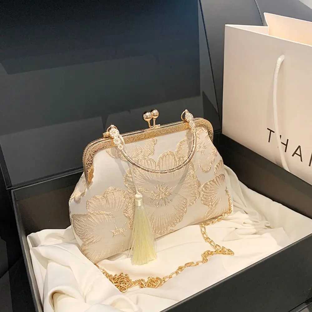 White Chinese Style Handbag High Quality Silk Fabric Chinese Style Tassel Shoulder Bag Elegant Womens Bag Z250617