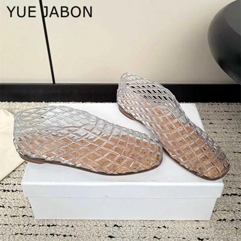 New Summer Plastic Jellies Single Shoes Women Woven Mesh Ballet Flats Sandals Round Toe Transparent Hollow Design Beach Shoes Z250617