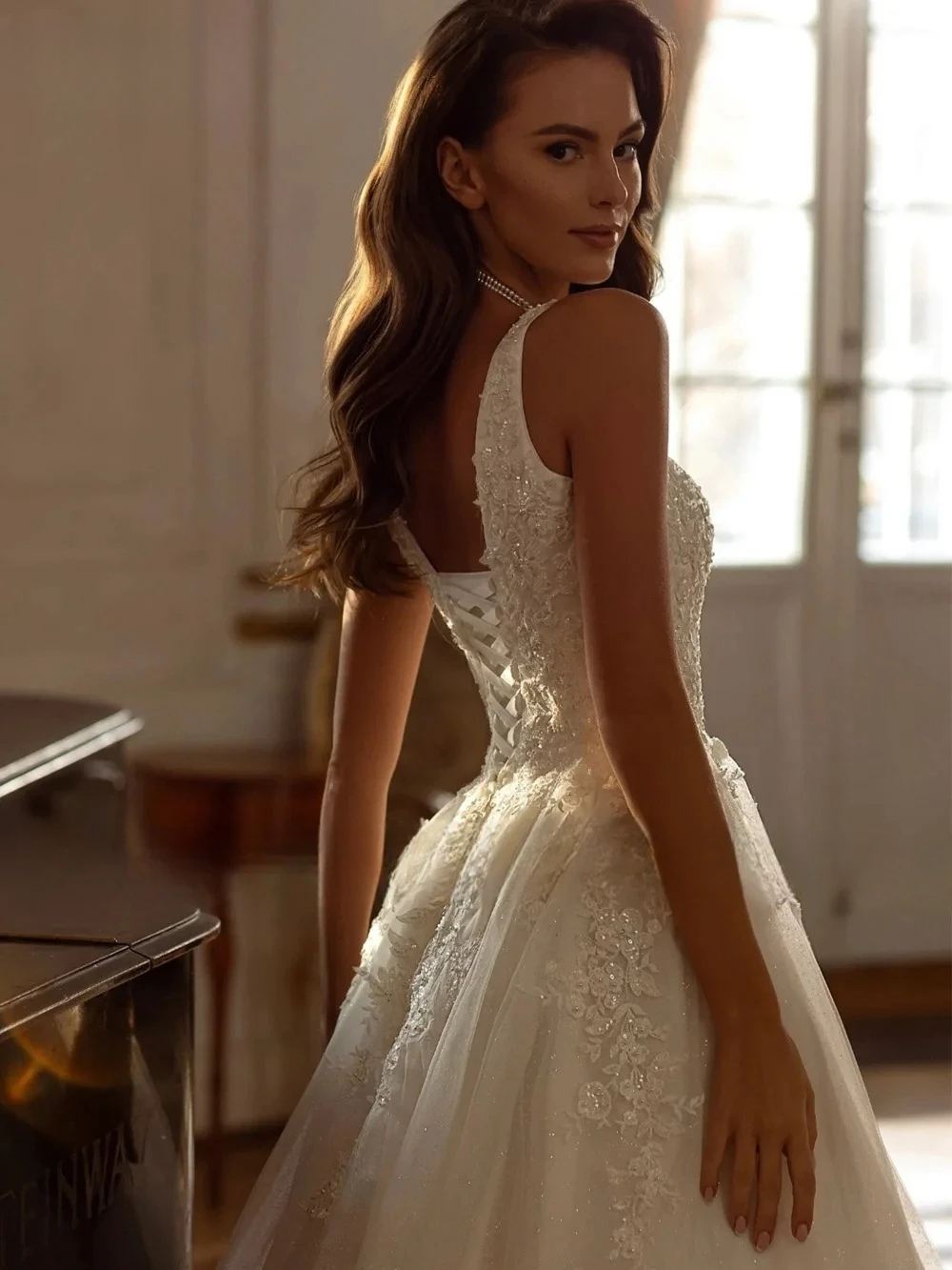 Elegant Shiny Sequin Lace Wedding Dresses Square Neck Appliques Lace Beading A Line Bridal Dress Bride Gowns