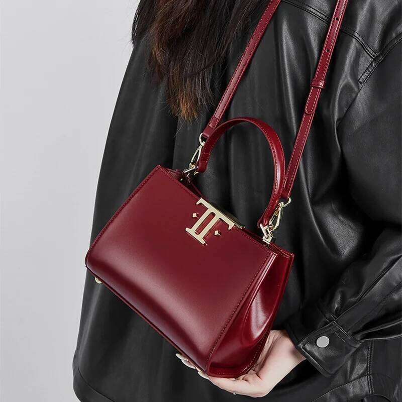Top Handle 2025 New Versatile High-End Sense Exquisite Handbag Split Leather Crossbody Commuter Women's Bag