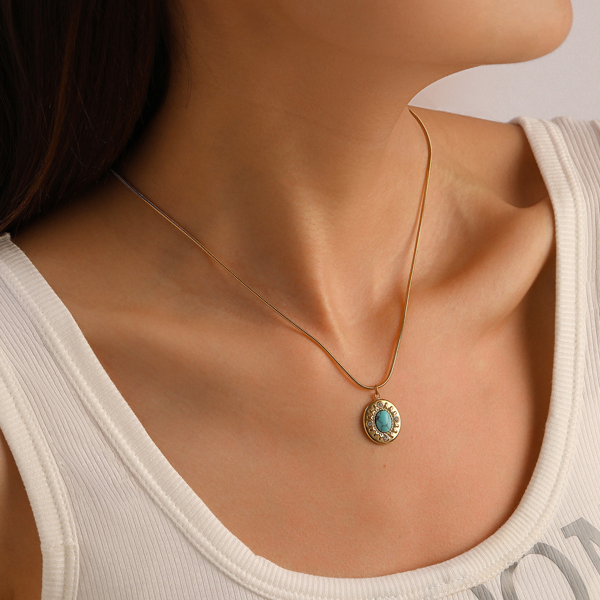 Fashion Light Style Inlaid Turquoise Oval for Women Unique Niche Design Titanium Steel Necklace