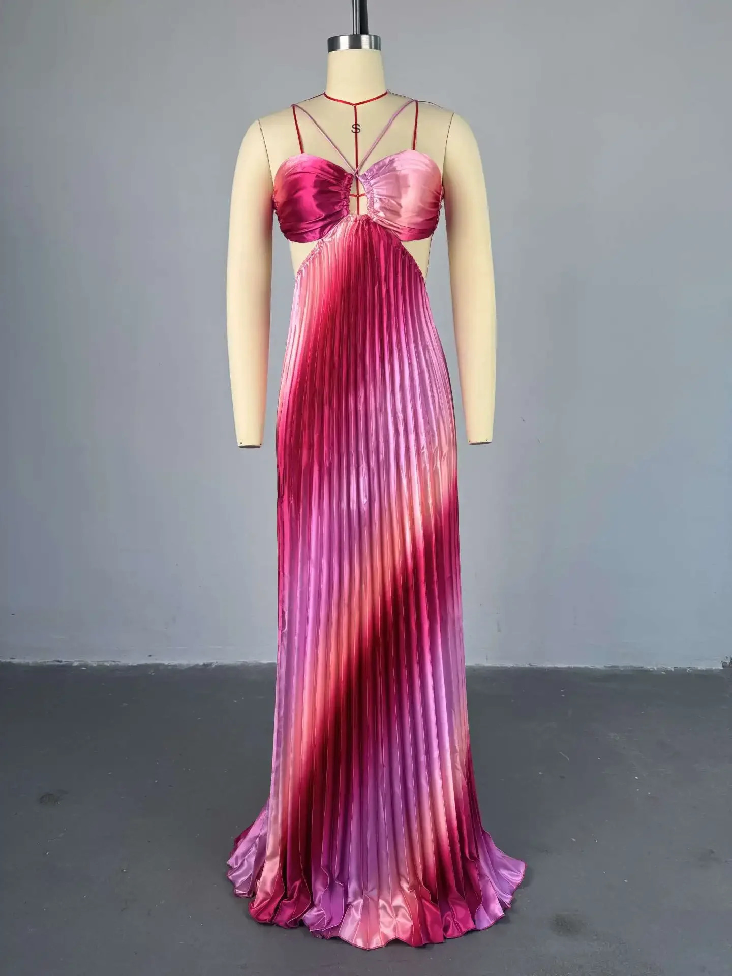 CM.YAYA 2025 Elegant Sleeveless Sweet Strapless Gradient Floor-Length Long Women Dress Beach Party Evening Sexy Pleated Dresses 250616