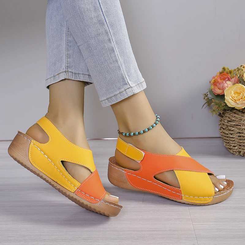 Women Platform Sandals Summer 2024 New Mixed Color Sandals Designer Shoes for Women Casual Beach Sandals Womens Sandals Z250617
