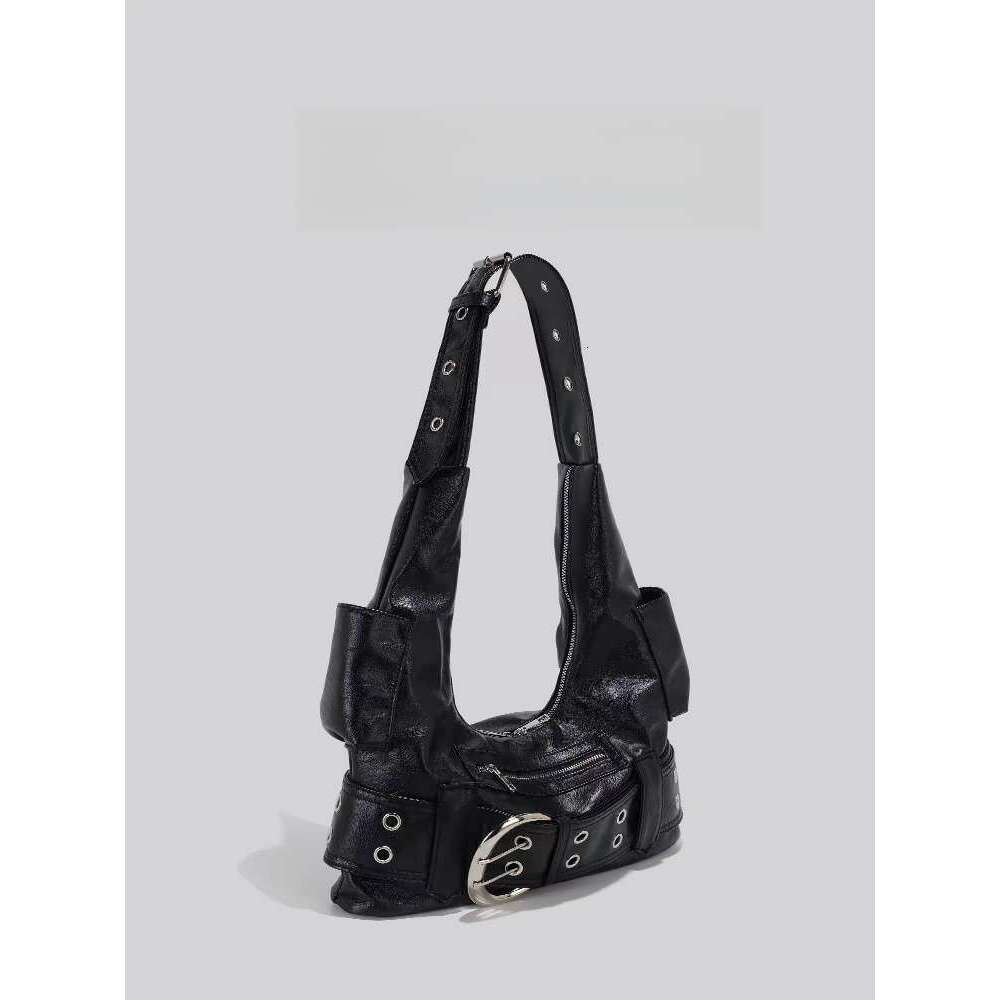 Fashionable Hot Girl Style Underarm Capacity Versatile Sweet Cool Motorcycle Fashion Commuter High end Large Bag