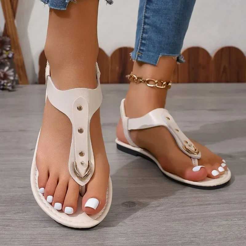 Thong Sandals for Women 2024 Summer Simple Fashionable Flats Outdoor Beach Shoes Casual Ladies Rome Sandals Womens Sandals Z250617