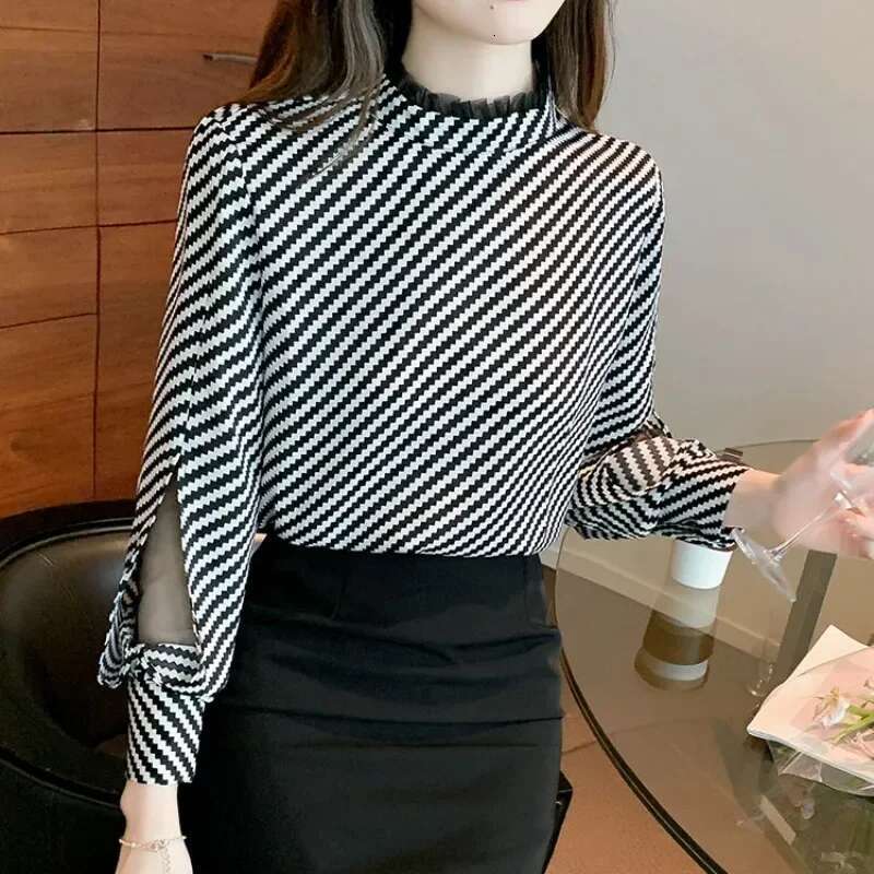 Top Female Polyester With Sleeves Elegant Womens Long Sleeve T-shirt Cheap Clothing Sales Korean Reviews Many Clothes Fashion