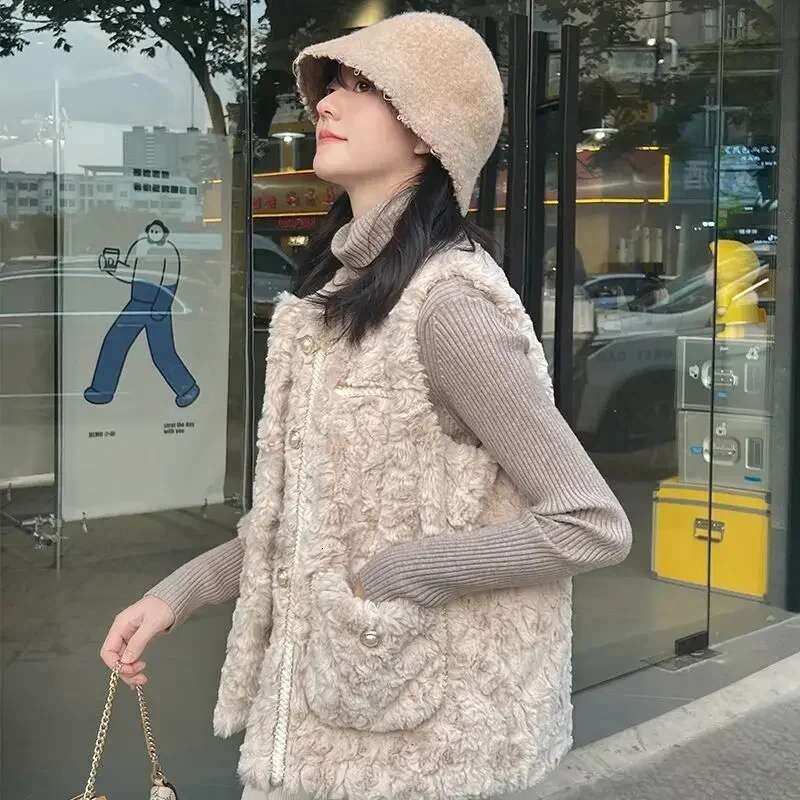 Clothes Fashion 2025 Womens Vests Solid Color Working Lightweight Warm Coats on Sale Lady Padded Cotton Giletes Casual Autumn