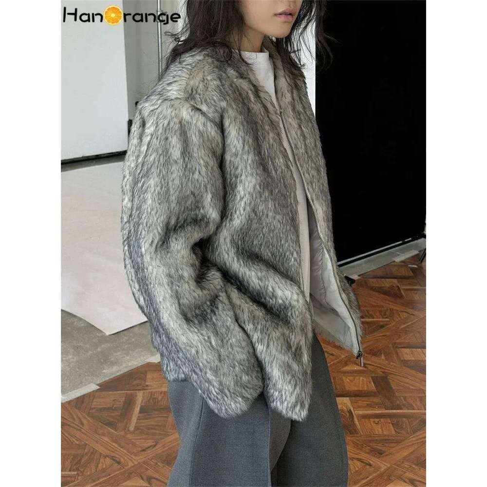 HanOrange 2024 Winter Retro Imitation Fur Eco Long Hair Parkas Women Fluffy Warm Comfortable Quilted Jacket Gray