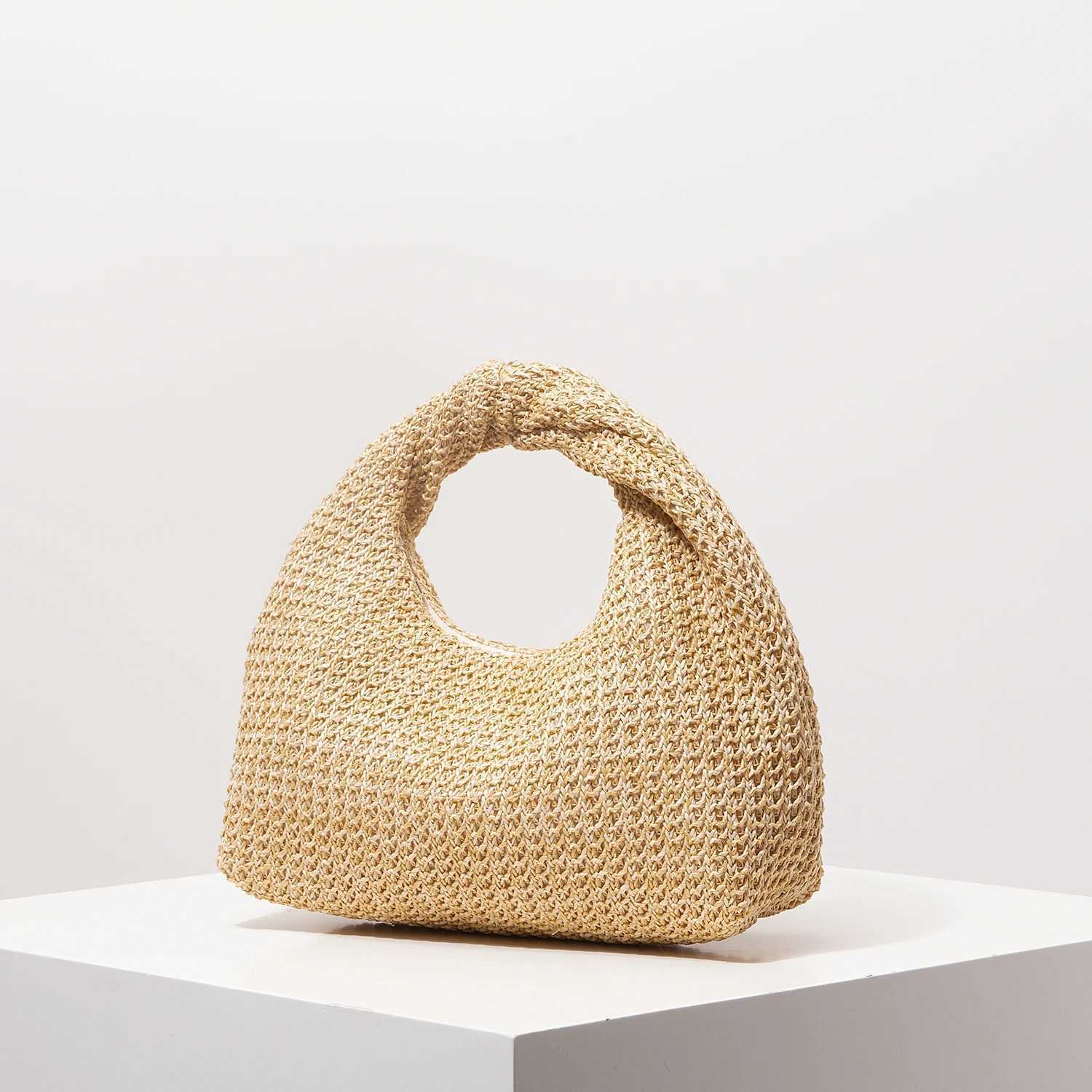 Fashionable Pleated Straw Bag Boho Beach Bags For Women Premium Style Tote Bags For Ladies Holiday Outfits Travel Must Haves Z250617