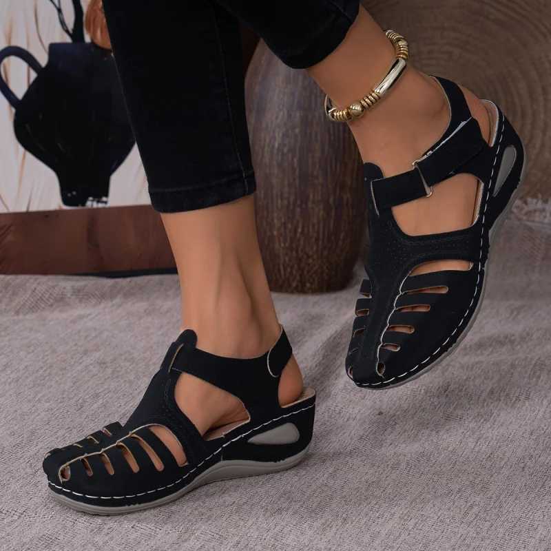2025 New Womens Peep-Toe Ankle Strap Sandals Summer Block Heel Fashion Shoes Available in 11 Colors Z250617