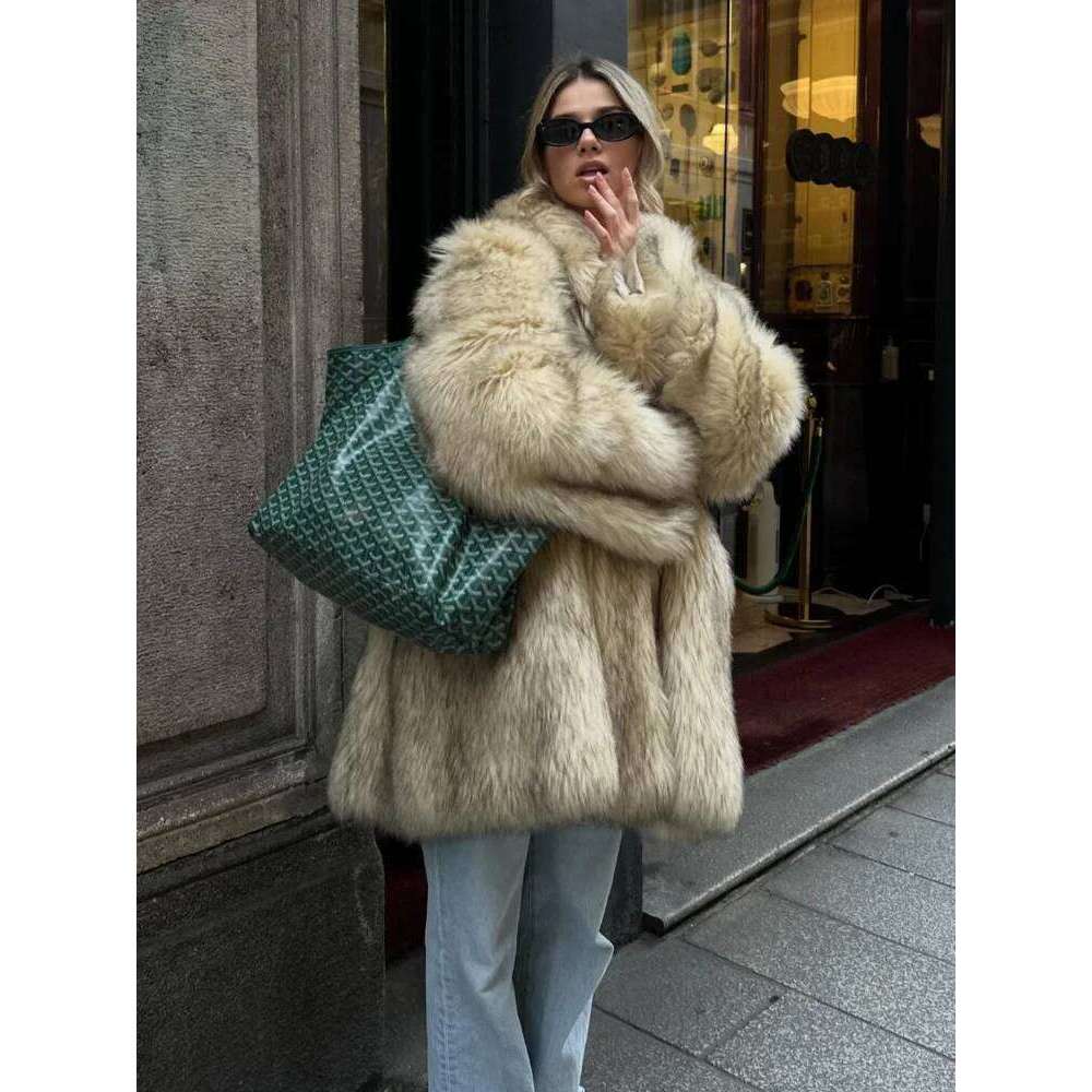 Elegant Fluffy Faux Fur Thicken Long Sleeve Coats Luxurious Turndown Collar Warm Cardigan Jackets 2025 Lady Street Outerwears
