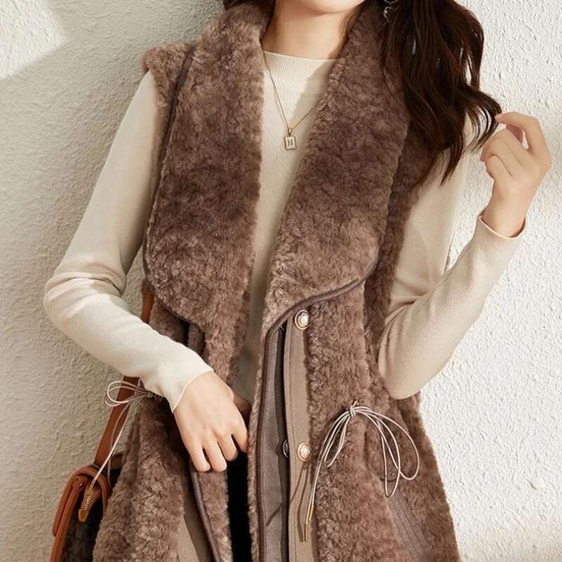 Drawstring Womens Lamb Plush Vests Loose New Outerwear Demi-season Elegant Autumn Lady Giletes Classic Sleeveless Warm Pretty