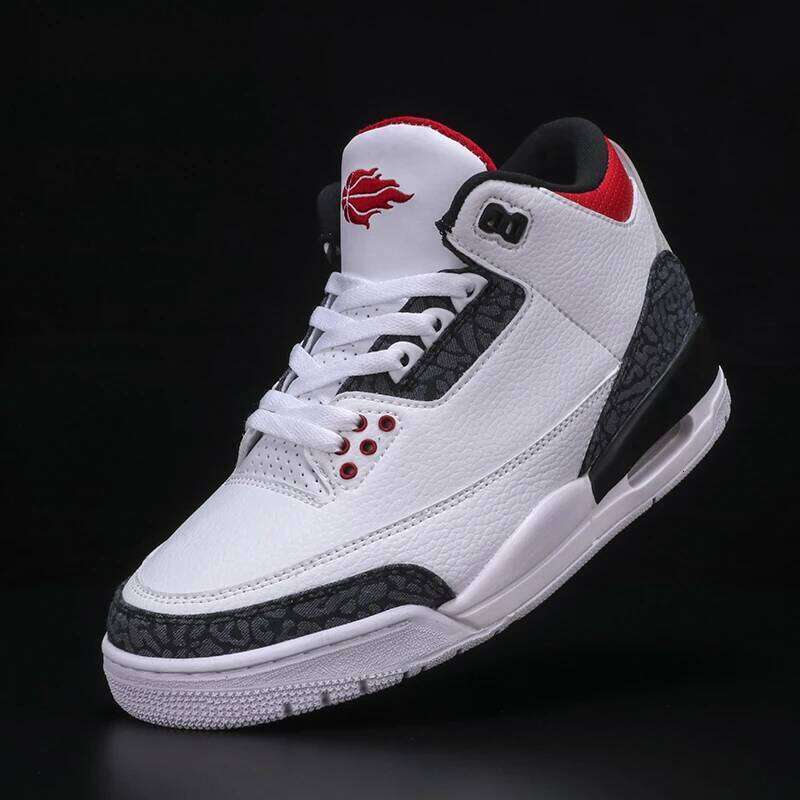 The new model of sports shoes is versatile in application, with excellent breathability suitable for both men and women.