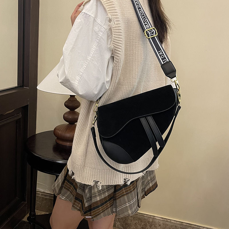 Designer Bag Luxury Bag Shoulder Saddle Crossbody Purse Ladies Emed Silk Scarf Woven Princess Hand Bill