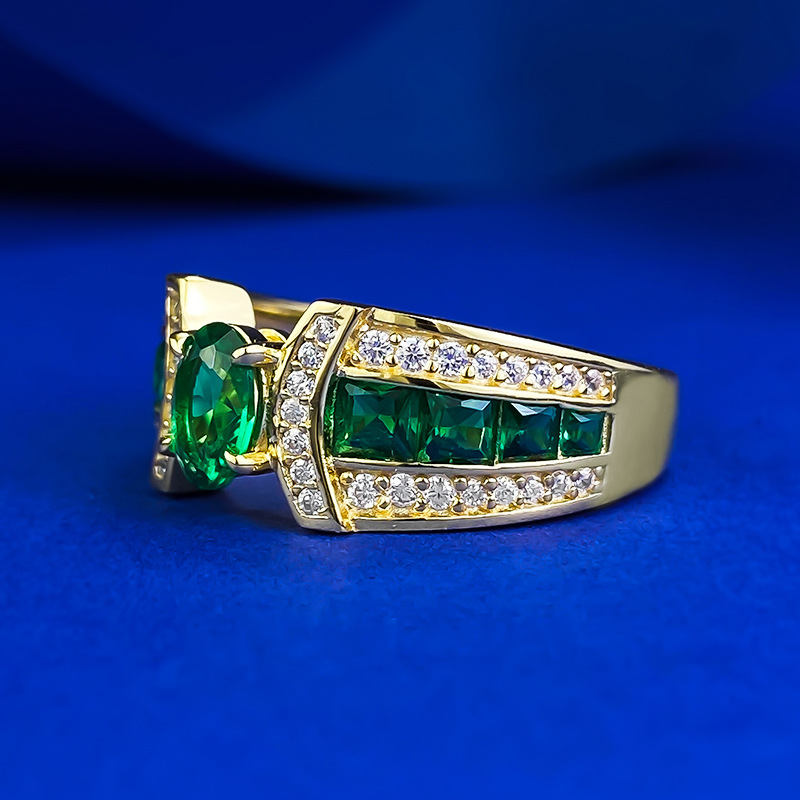 2025 Choucog Wedding Rings Luxury Jewelry Pure 100% 925 Sterling Silver 18K Gold Oval Cut Emerald Moissanite Diamond Party Eterinity Court Ladt Ring N