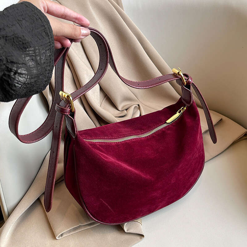 High-End Suede for Women 2025 Autumn Winter New Trendy Fashionable Shoulder Crossbody Dumpling Bag