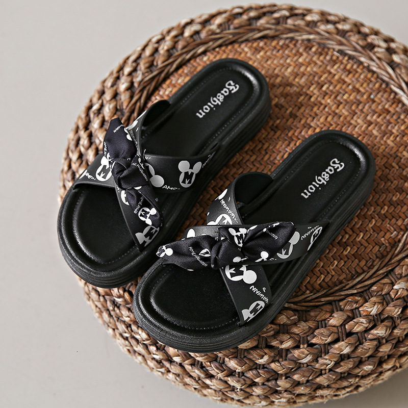 Women's bow slippers summer new multifunctional flat shoes anti slip cartoon women's sandals designer sandals fashionable women's slipp