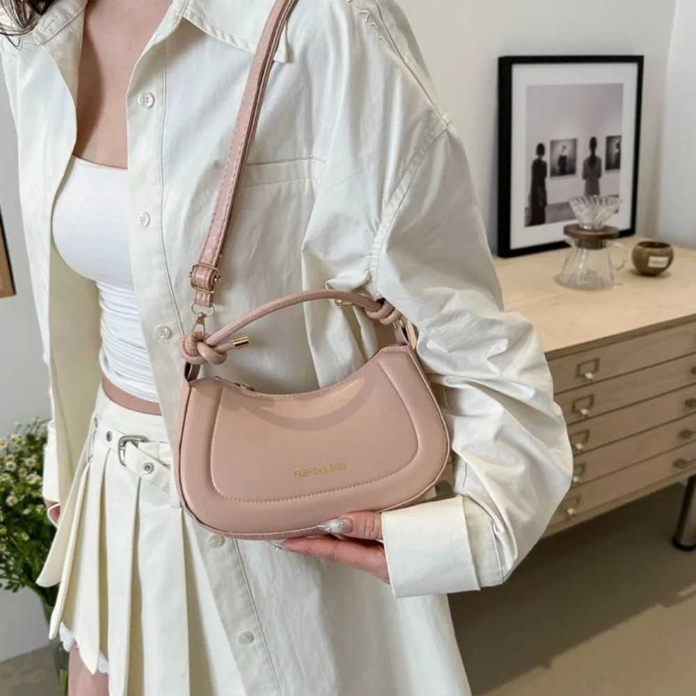 Elegant Zipper PU Leather Shoulder Bag Korean Style Handheld Crossbody Bag Small Square Bag Phone Bag Women Handbag Daily Z250617