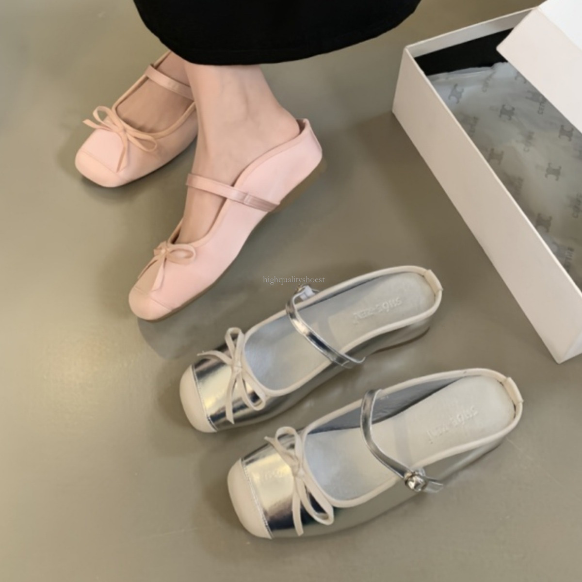 2025 S Fashion Designer Women Casual Shoes Flat Bottom Comfort France Gentle Style Cute Design Triple Pink Sier Free Shipping