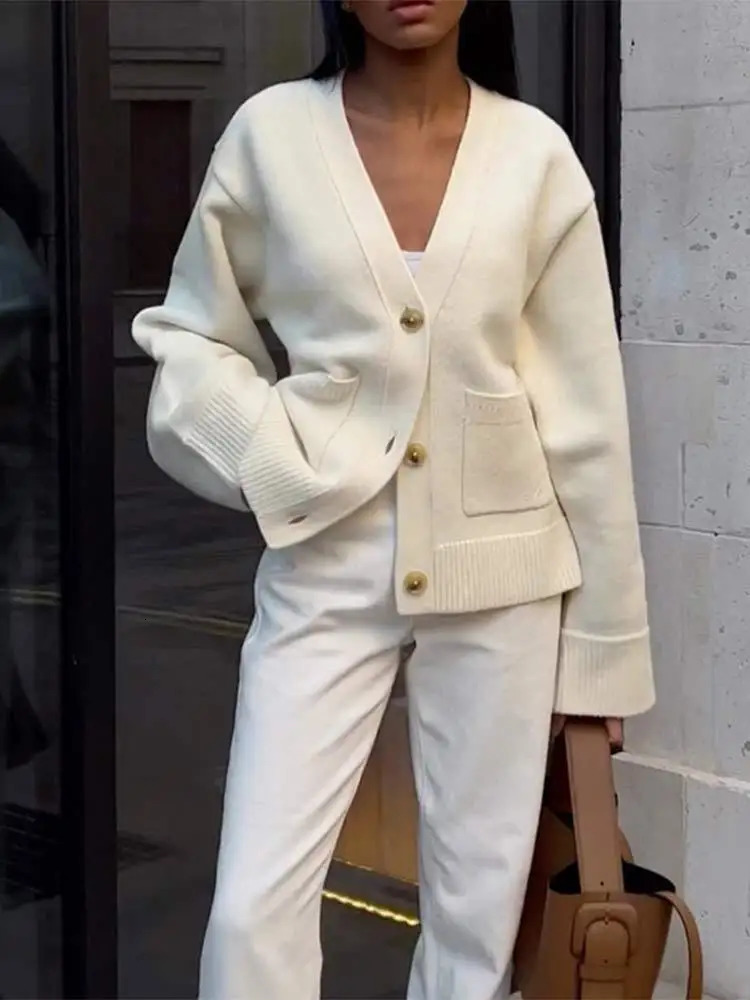 Fashion Lady Commuting Streetwear Women Classic Solid V Neck Pocket Cardigan Casual Long Sleeve Single-breasted Sweater 250616