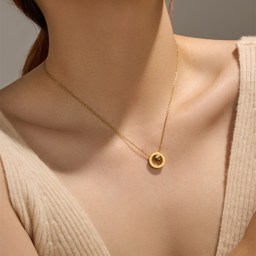 Fashion Personality Double Ring Roman Numeral Dia-Studded Necklace for Women, Titanium Steel Niche Versatile Non-Fading Jewelry