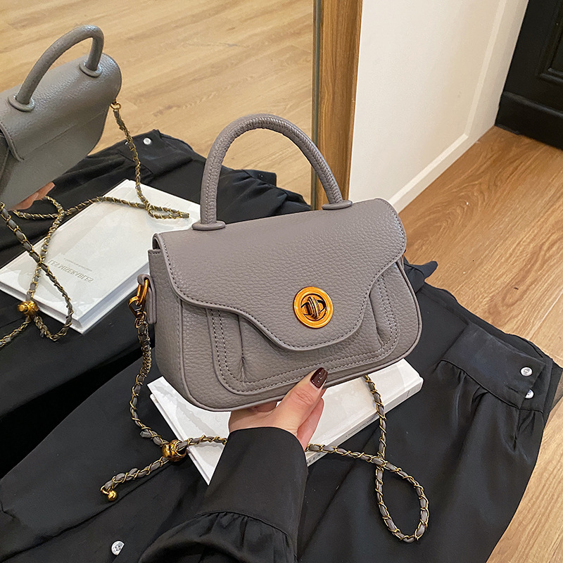 Free Shipping 2025 New Designer Bag Handheld Saddle Bag High-end Commuting Niche Multifunctional Women's Handbag Fashionable High-quality Shoppin