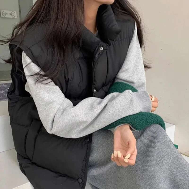 Half Quilted Short Womens Vests Solid Color Pretty Trend 2025 Cheap Youthful Lady Padded Cotton Giletes Insulated Classic Warm