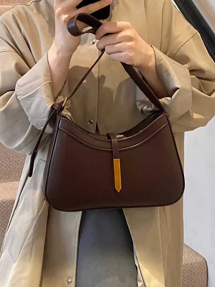 Vintage PU Leather Women Shoulder Bags 2024 Trendy All-MaTCh Solid Color Armpit Bag Textured Lady Bag Z250617