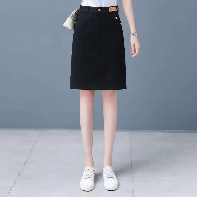Black To Knees Length Jeans Skirts for Women High Quality Stylish Y2k Vintage Korean Fashion Style Aesthetic Woman Denim Skirt