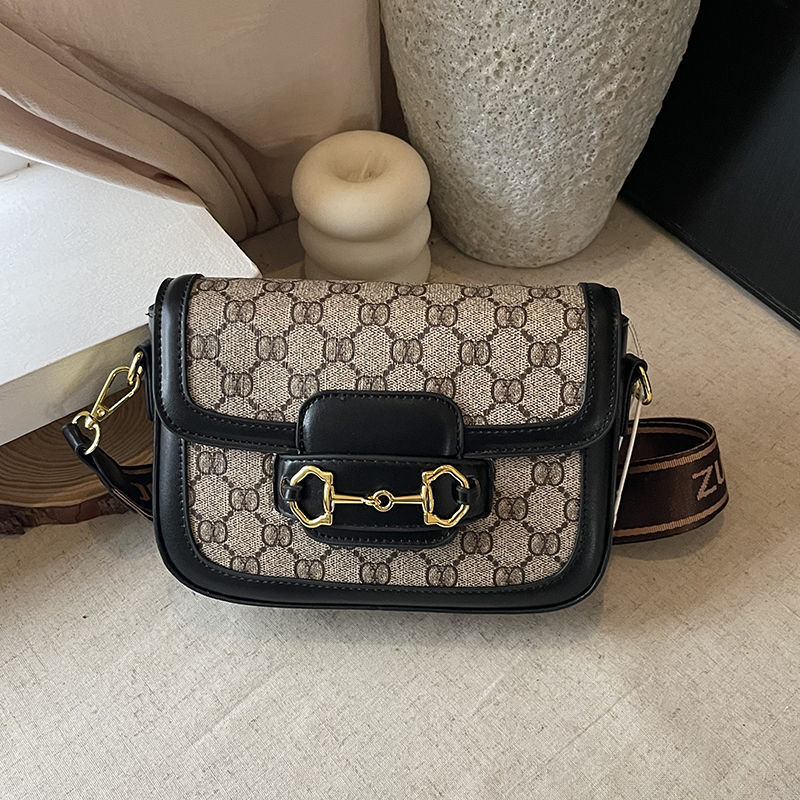 Designer Bag Shoulder Bag MIni bag Crossbody Bag Luxury Bag Prse Designer 2025 New ladies' embossed silk scarf woven princess bag hand bill cross