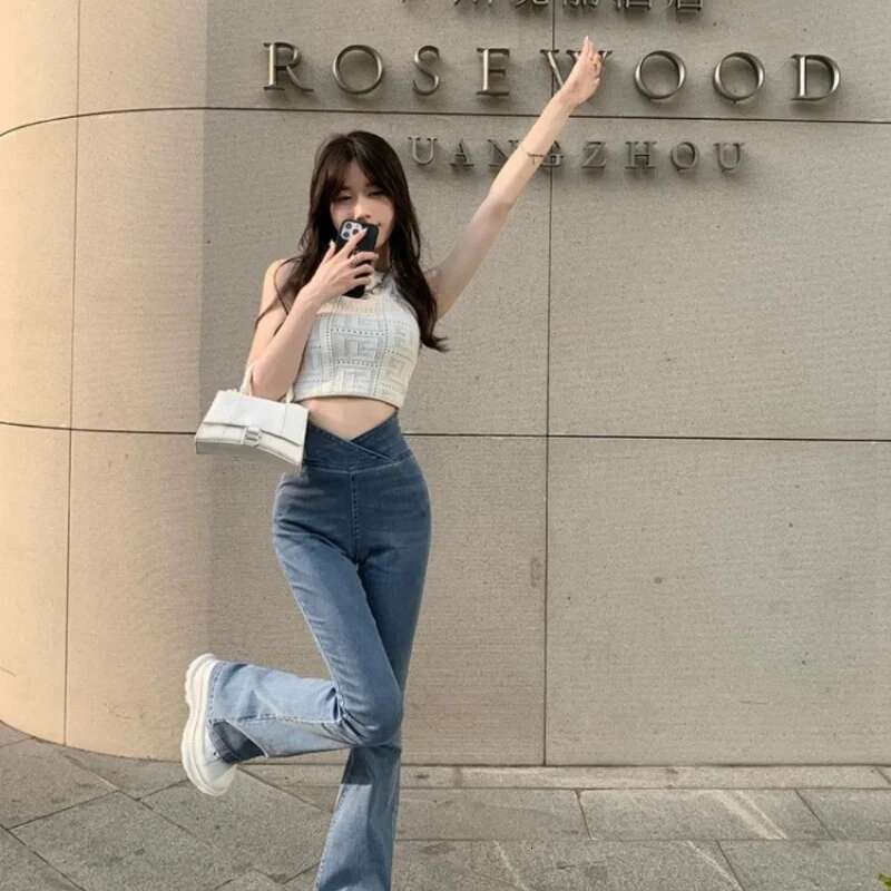 Woman Jeans Stretch High Waist Denim Pants for Women Unique Trend 2025 Grunge Y2k Baggy Fitted Chic and Elegant Vibrant Trousers