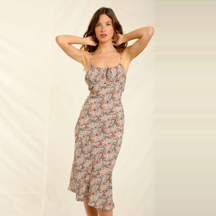 Skirt Dresses Womens Designer Clothing Festival White Dress 054#new 2025 Floral Sexy Mid-length Slim French Style Strap Dress Womens Fashion
