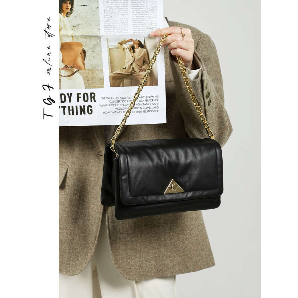 Trendy Bags for Women New High End Niche Design Soft Leather Shoulder Crossbody Chain Bag
