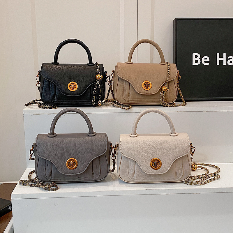 Free Shipping 2025 New Designer Bag Handheld Saddle Bag High-end Commuting Niche Multifunctional Women's Handbag Fashionable High-quality Shoppin