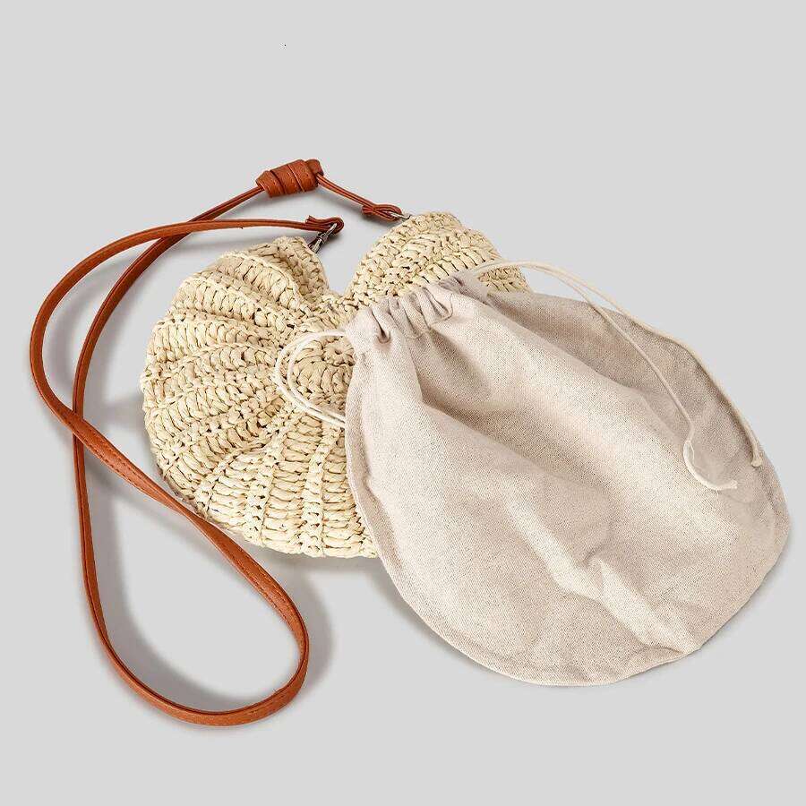 Creative Conch Design Straw Shoulder Bags Funny Paper Woven Crossbody Cute Summer Beach Bag Small Female Purses 2025