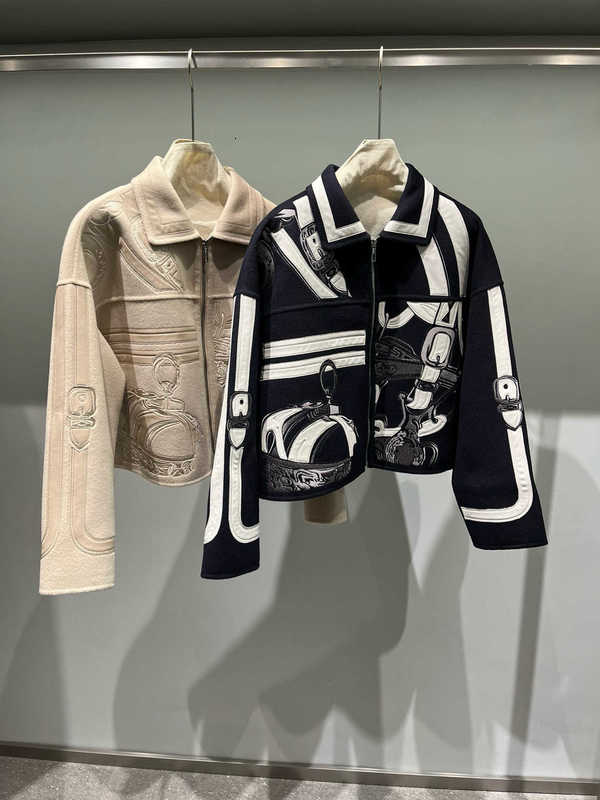 Men's Jackets Designer Autumn Winter New H Brand Embroidered Patchwork Leather Double-Sided Nylon Cashmere Heavy Craft Short Loose Jacket for Women Y8CB