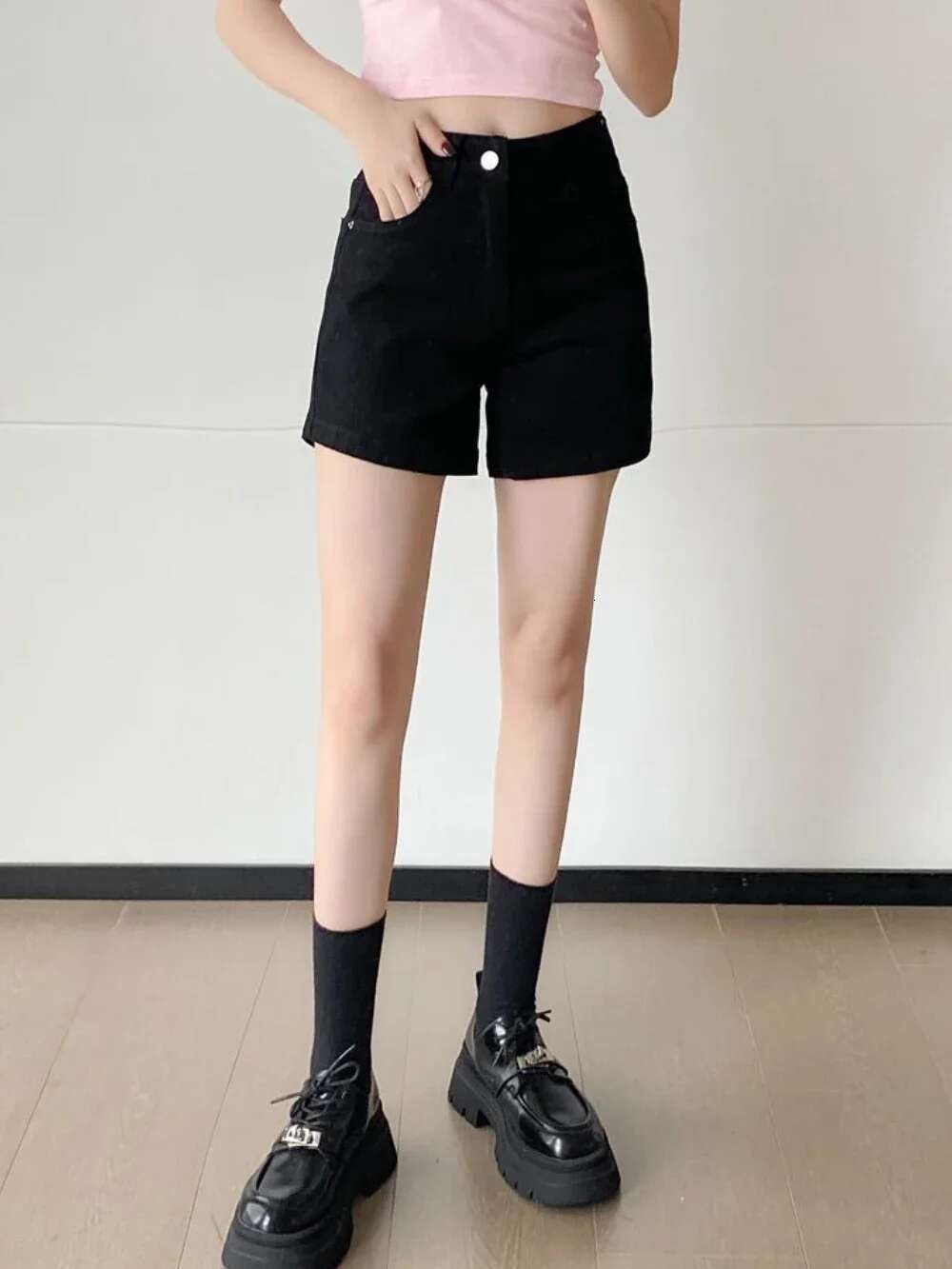 Solid Color Wide Short Jean Pants Woman Normal Outfits Y2k Harajuku Wholesale Design Jorts Designer XL Denim Shorts for Women